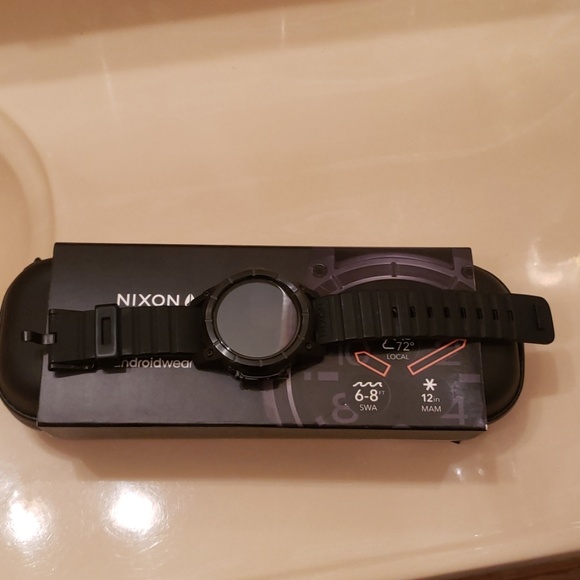 nixon mission charging cable